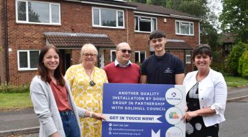 Kate, Act on Energy Chief Executive Rachel Jones, Solihull Council’s Cabinet Member for Climate Change and Planning, Councillor Andy Mackiewicz, Dodd Group Site Supervisor Max Jordan, Solihull Council Deputy Leader Cllr Karen Grinsell 