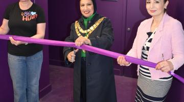 Pop Voices and Boogaloo Babes member Anya Small, The Mayor of Solihull Councillor Shahin Ashraf MBE, and Solihull Council Councillor Wazma Qais