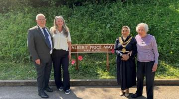 Left to right: Cllr Ken Hawkins, Portfolio Holder for Environment & Infrastructure, Albert Price’s daughter Karen, the Mayor Solihull, Cllr Shahin Ashraf MBE, and Albert’s wife Betty Price. 